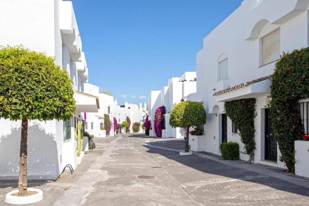 Townhouse en San Pedro Alcántara, Andalucía, España 2 - 19042608