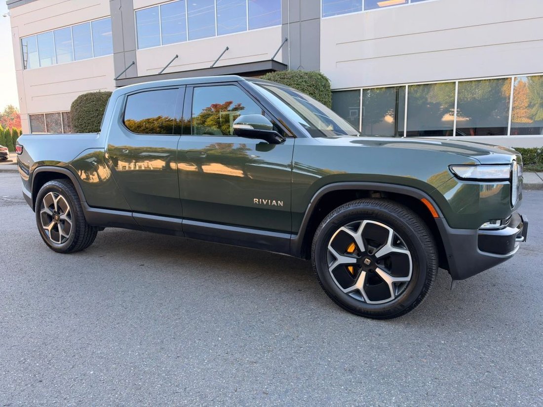 Pickup in Bellevue, WA, United States 1 - 19042747
