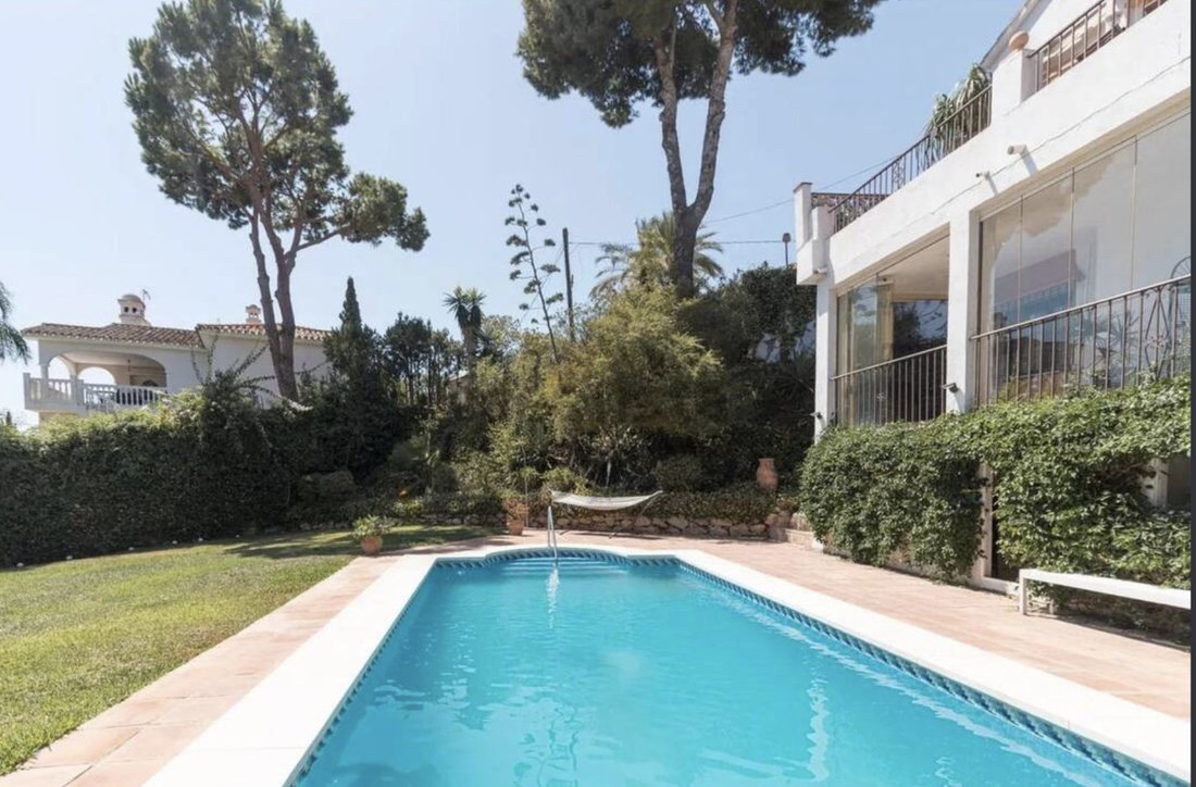 Villa en Marbella, Andalucía, España 1 - 19042609