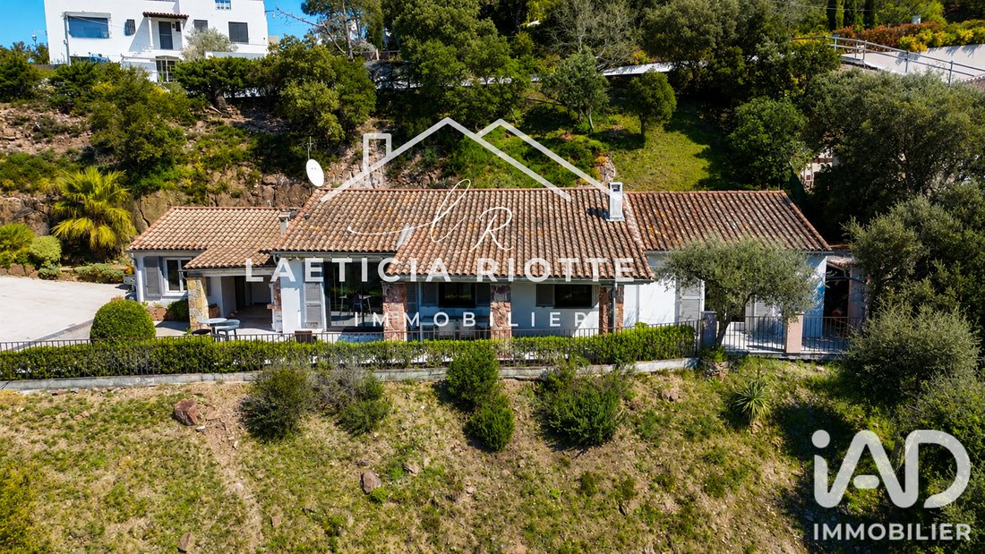 House in Exterieurs, Frejus, France 2 - 19043054