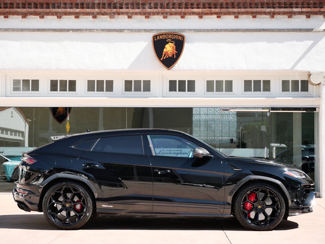 Suv in Beverly Hills, CA, United States 2 - 18991583