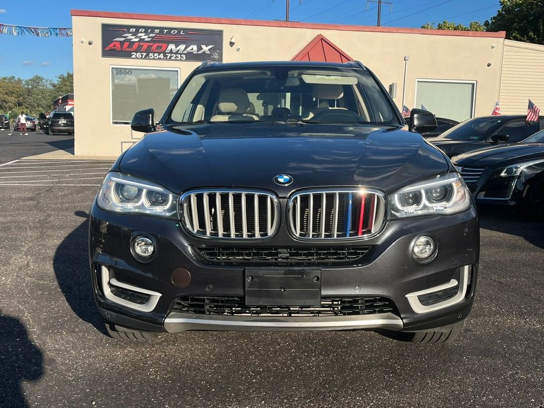 Suv in Bristol, PA, United States 2 - 19042779