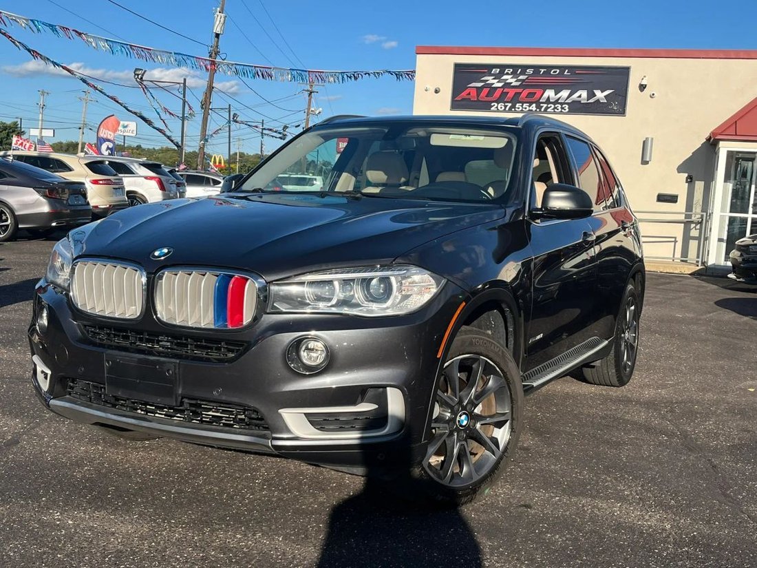 Suv in Bristol, PA, United States 1 - 19042779