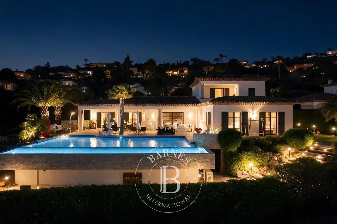 Villa in Nartelle-Noyer-Bellevue-bd des Sardinaux, Sainte-Maxime, France 1 - 12781776