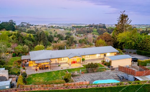 Land in Napier, Hawke's Bay, New Zealand 1