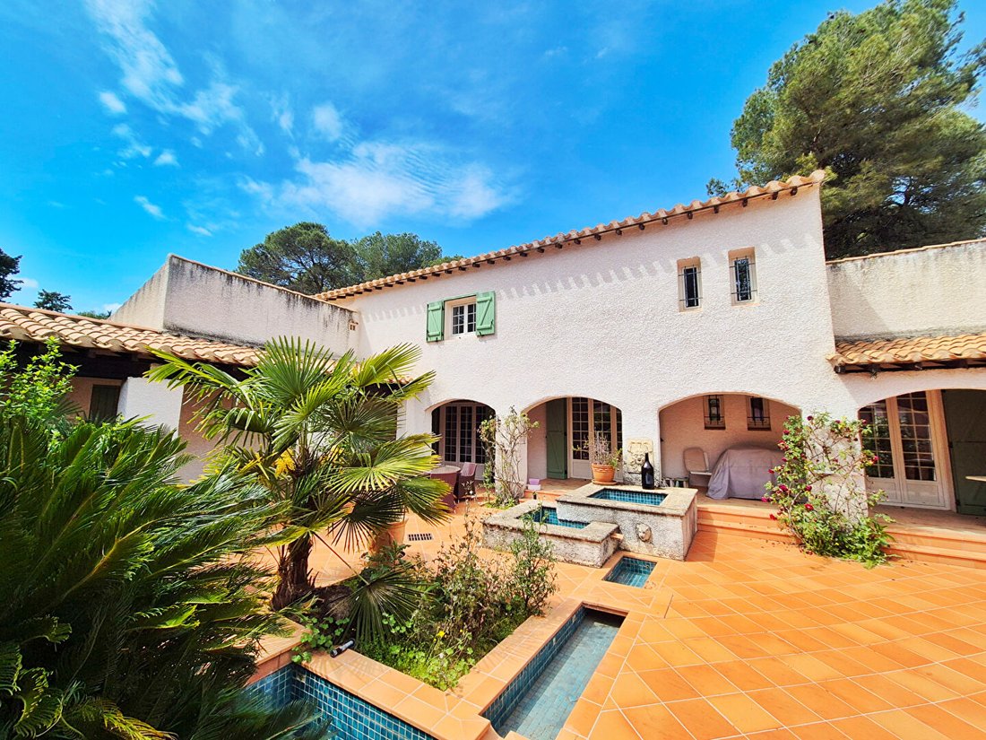 Villa in Ancien Hôpital, Beziers, France 1 - 19042916