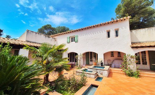 Villa à Ancien Hôpital, Béziers, France 1