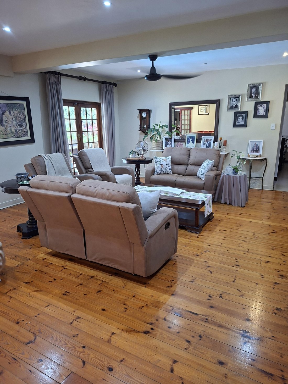 Andere in Metropolitanstadt eThekwini, KwaZulu-Natal, Südafrika 3 - 19042924