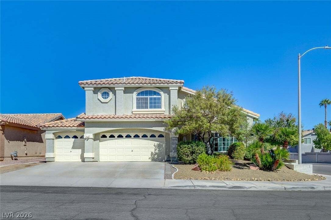House in Henderson, Nevada, United States 1 - 19043172