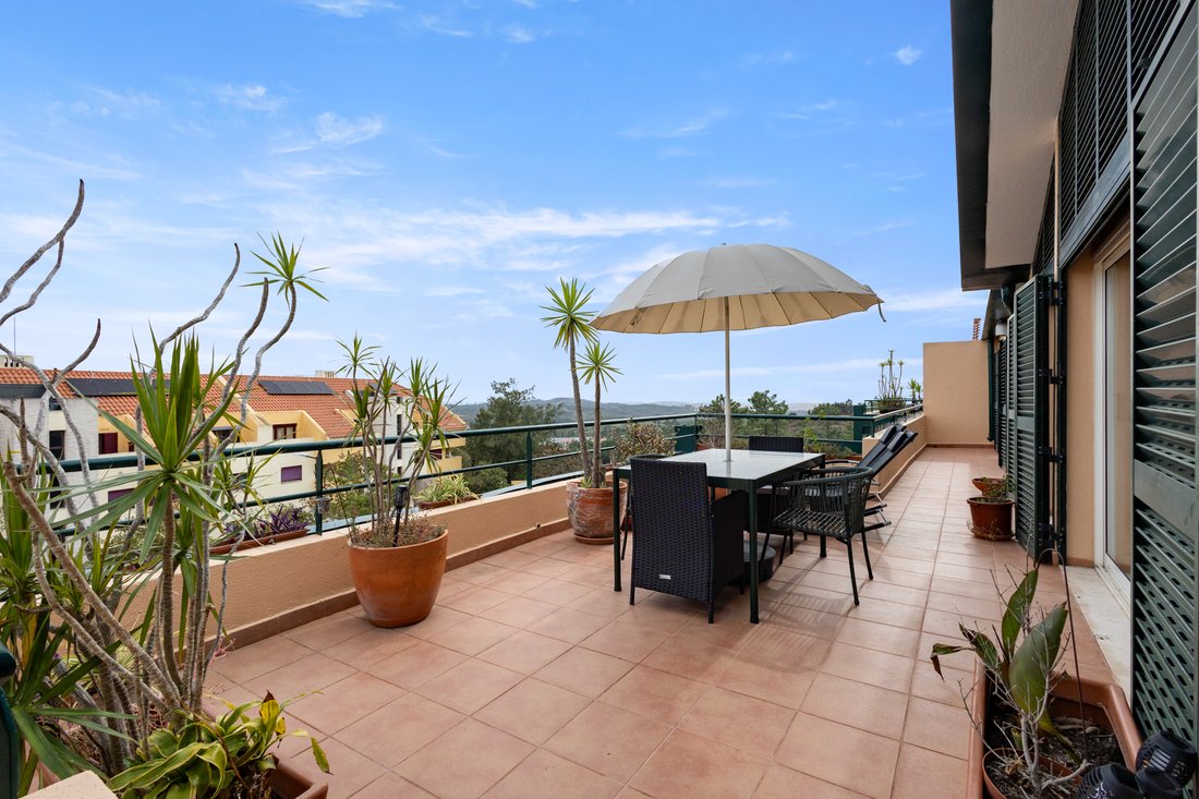 Apartment in Belas, Lisbon, Portugal 5 - 19043191
