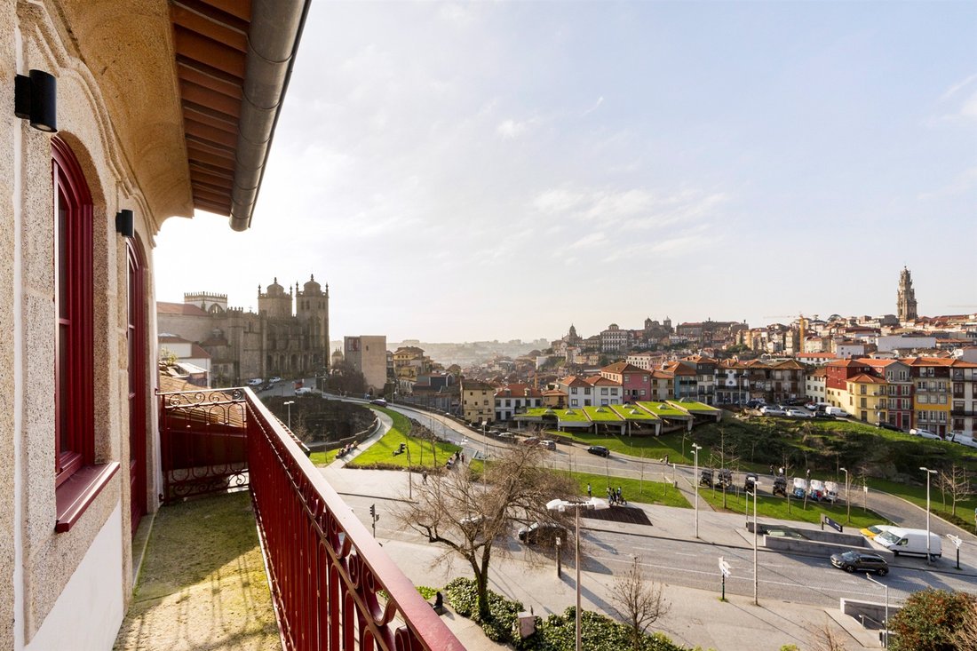 House in Cedofeita, Santo Ildefonso, Se, Miragaia, Sao Nicolau e Vitoria, Porto District, Portugal 1 - 19043177
