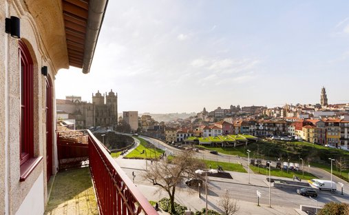 Maison à Cedofeita, Santo Ildefonso, Sé, Miragaia, São Nicolau e Vitória, District de Porto, Portugal 1