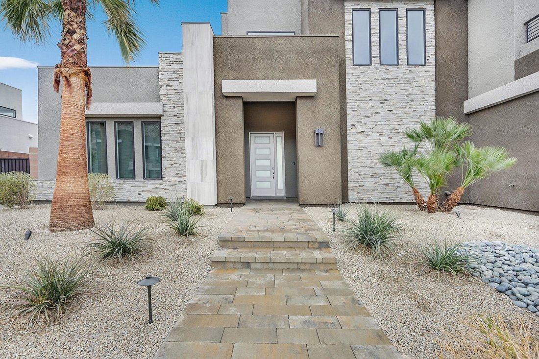 House in Las Vegas, Nevada, United States 2 - 19044261