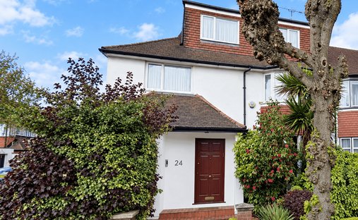 House in Temple Fortune, Barnet, England 1