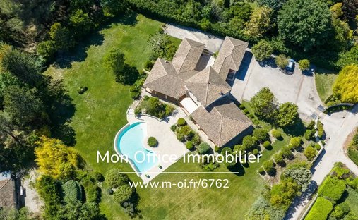 Casa a Les Faurys, Venelles, Francia 1