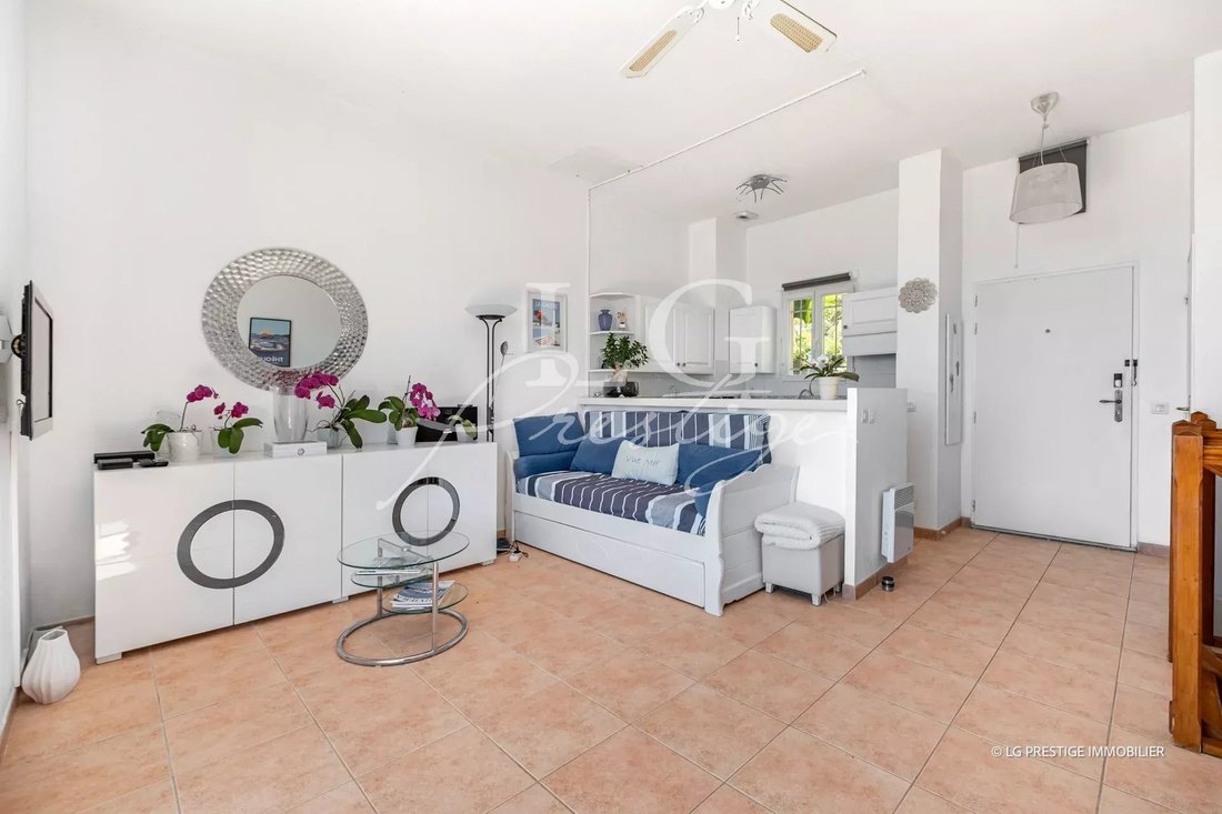 Villa a Théoule-sur-Mer, Provenza-Alpi-Costa Azzurra, Francia 5 - 17918537