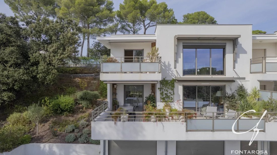 Villa in Aiguebonne, Saint-Raphaël, France 1 - 19044431