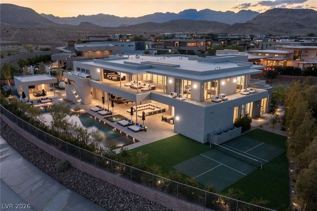 House in Las Vegas, Nevada, United States 2 - 19043368