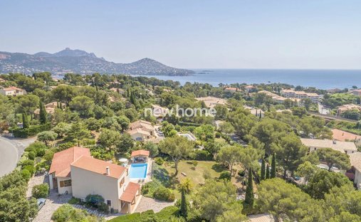 House in Le Dramont-Agay-Anthéor-Le Trayas, Saint-Raphaël, France 1