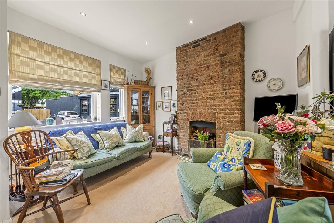 House in Hampton Wick, Richmond Upon Thames, England 2 - 19043781