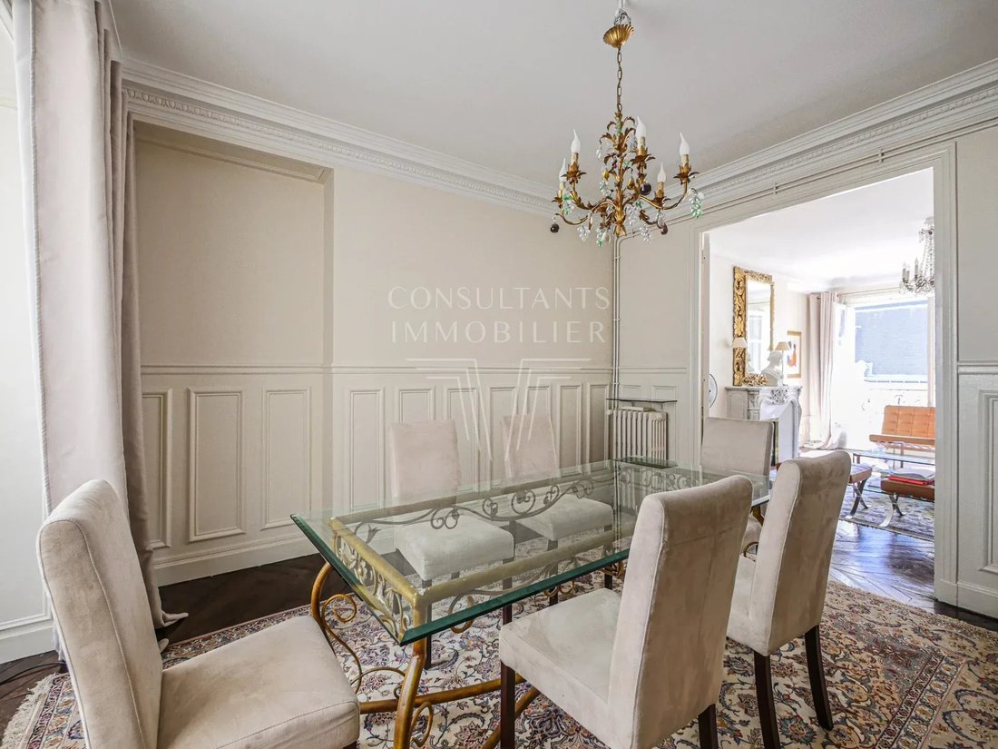 Wohnung in Triangle d'Or, Paris 8e Arrondissement, Paris 5 - 19044209