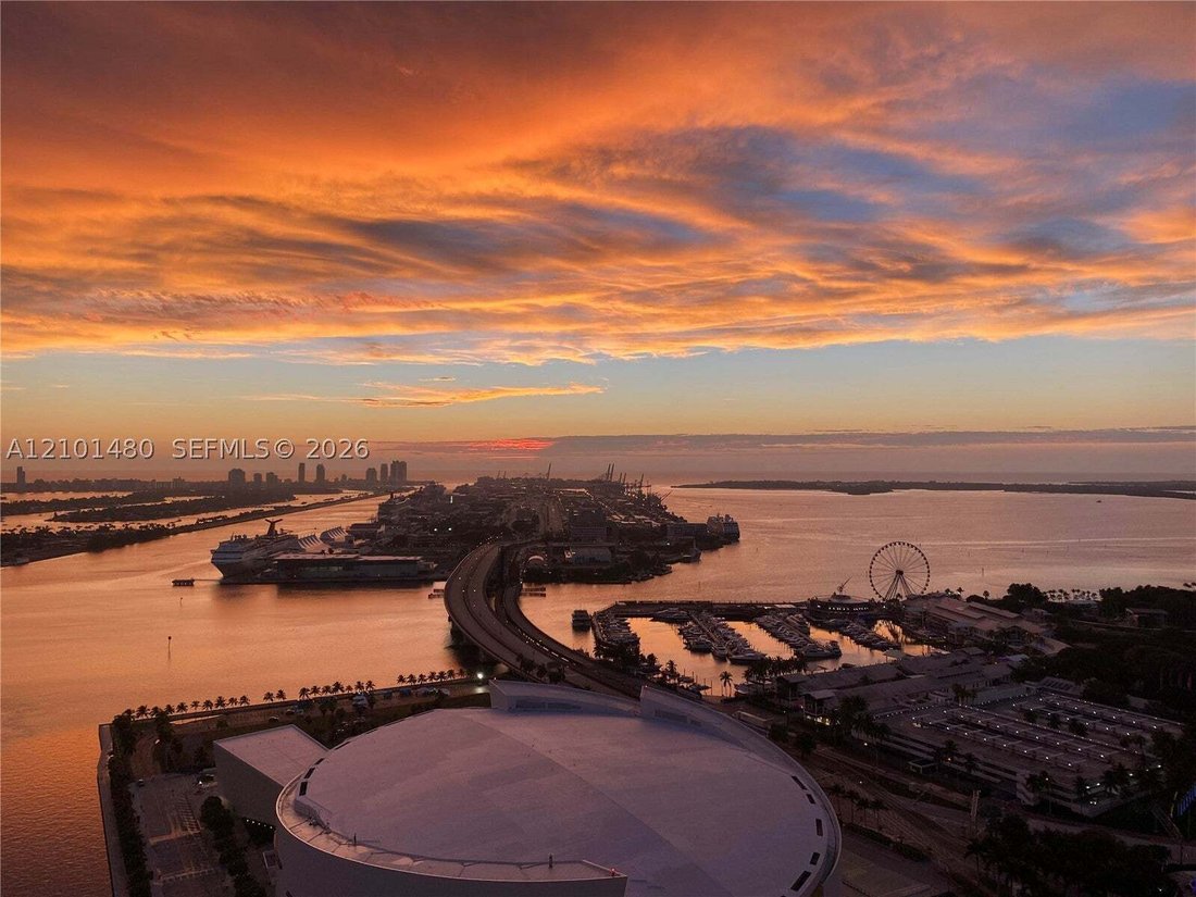 Condo in Miami, Florida, United States 1 - 19043687