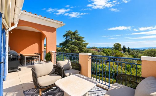 Apartment in Sud, Roquefort-les-Pins, France 1