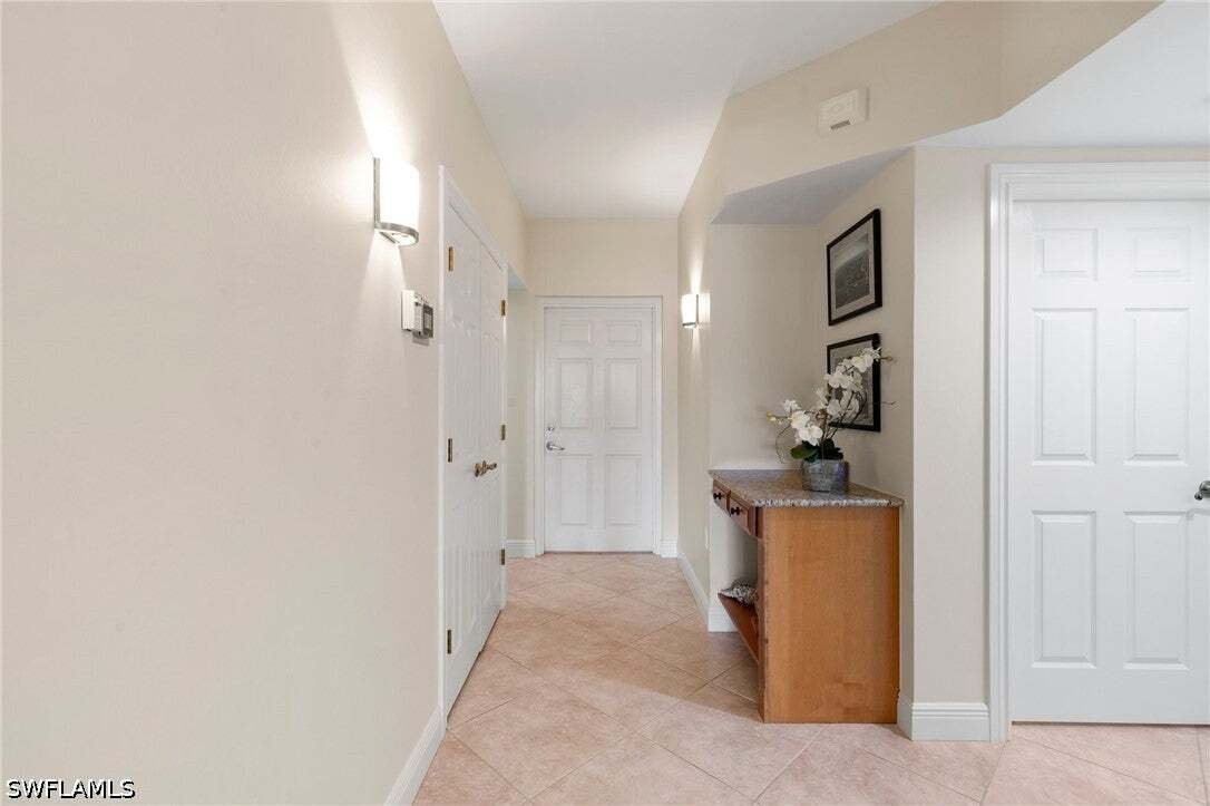 Condo in Marco Island, Florida, United States 5 - 19043462