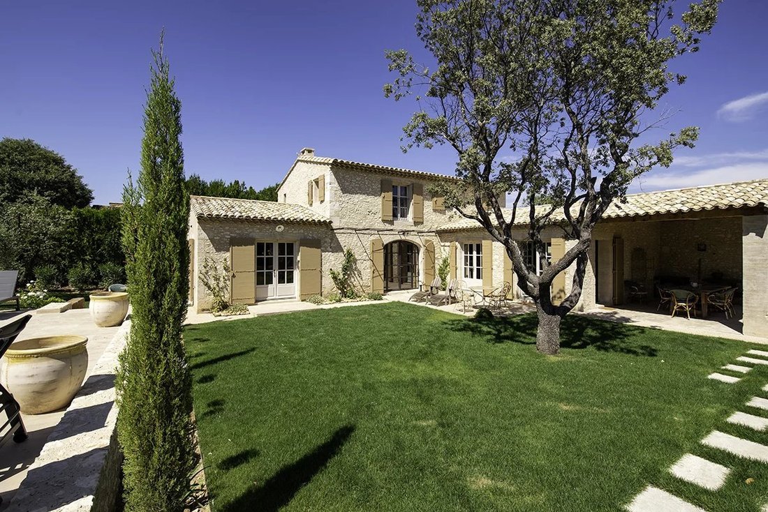 Casa de Campo en Eygalières, Provenza-Alpes-Costa Azul, Francia 5 - 19044222
