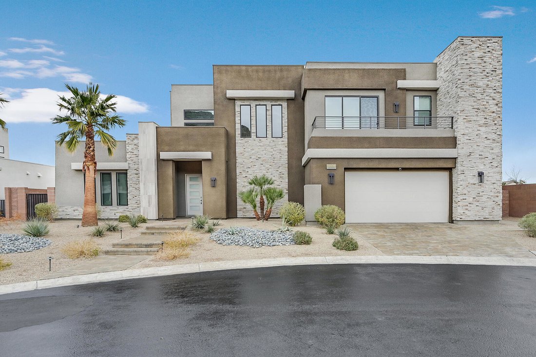 House in Las Vegas, Nevada, United States 1 - 19044261