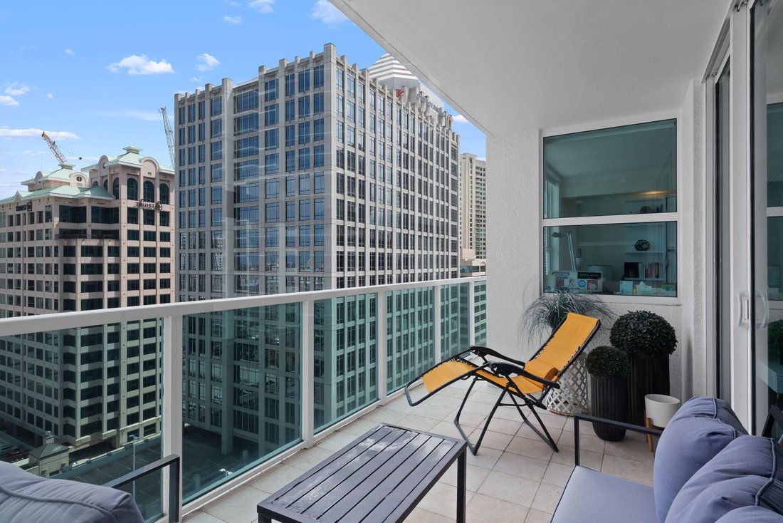 Condo in Fort Lauderdale, Florida, United States 2 - 19043831