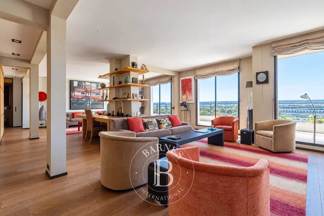 Apartment in Auteuil Nord, Paris 16e Arrondissement, Paris 4 - 19044513