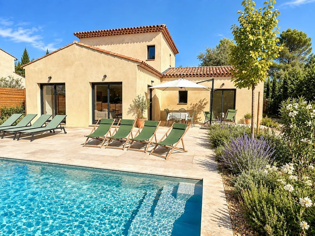 House in Oppède, Provence-Alpes-Côte d'Azur, France 4 - 19044393
