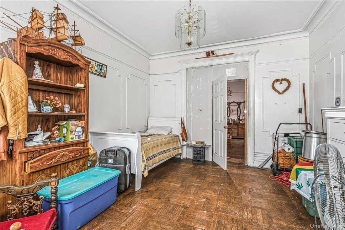 House in New York, New York, United States 2 - 19043543