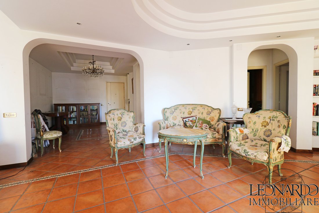 Appartement à Naples, Campanie, Italie 4 - 19043932