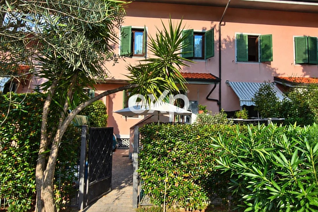 Villa in Vittoria Apuana, Forte dei Marmi, Tuscany 4 - 19044464