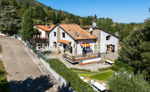 Casa en Vaiano, Toscana, Italia 1