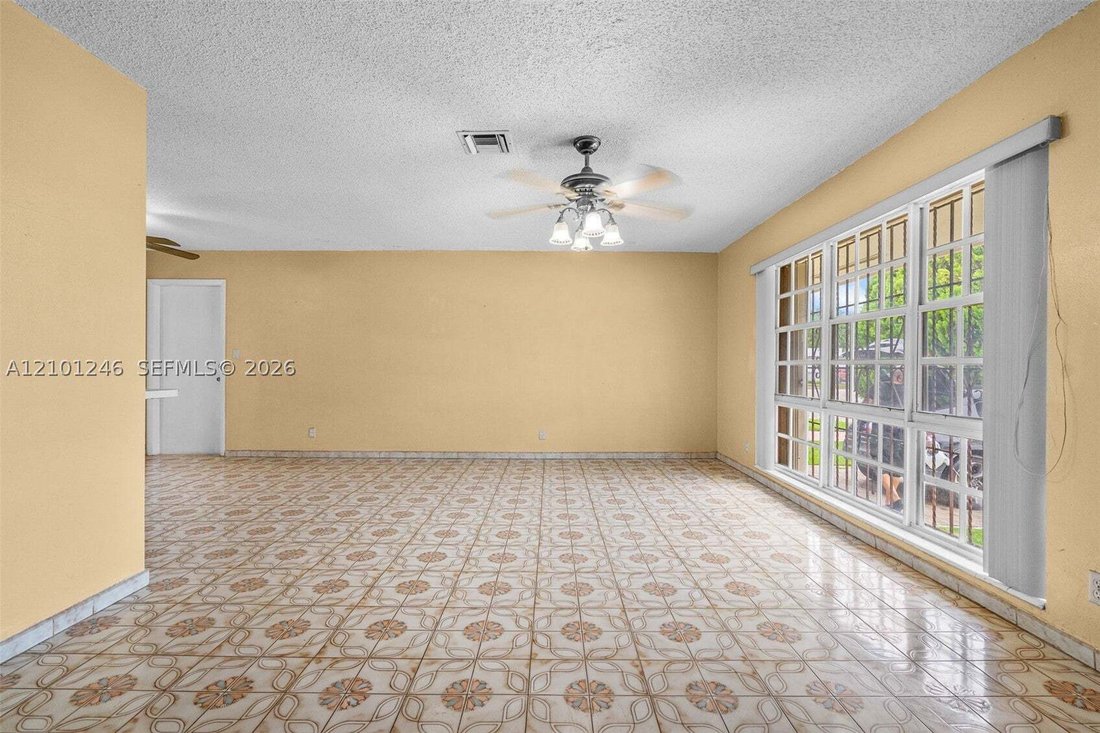 House in Miami, Florida, United States 4 - 19043688