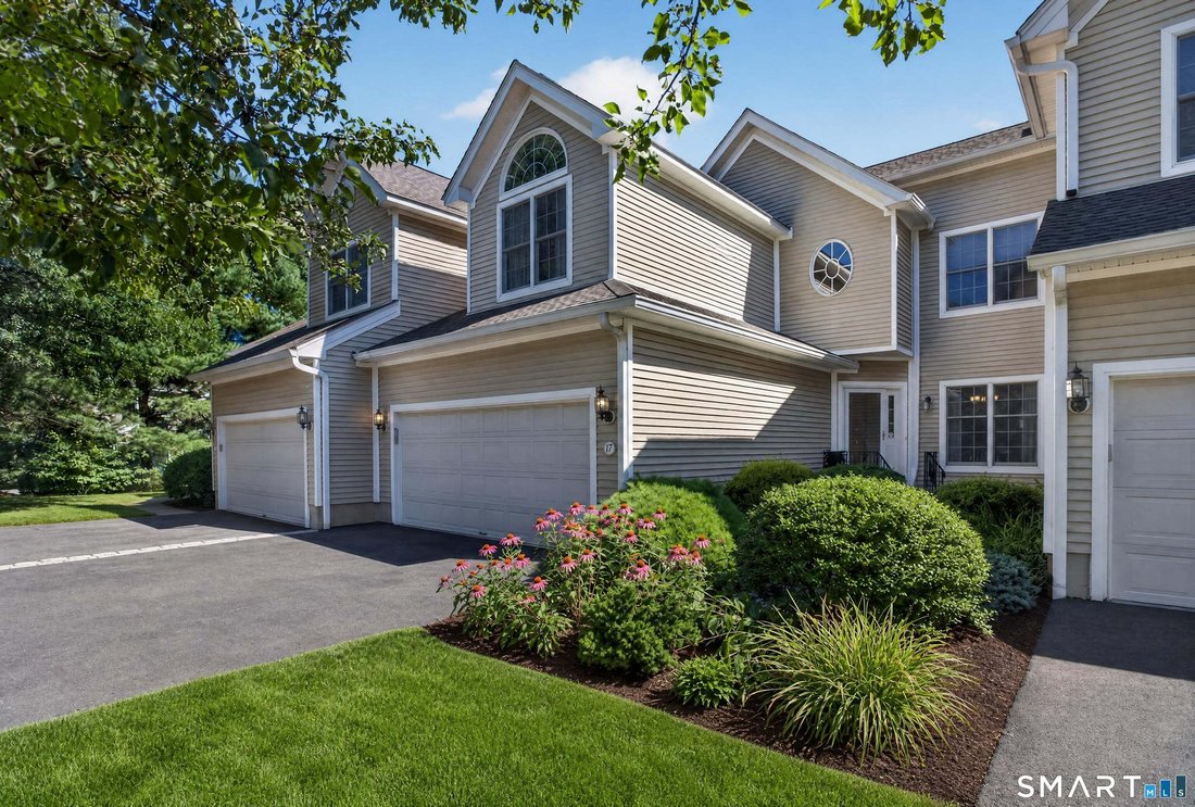 House in Trumbull, Connecticut, United States 2 - 19043529