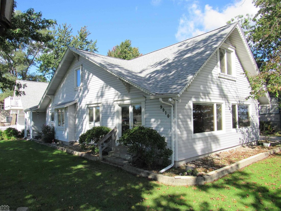 House in Clay Township, Michigan, United States 1 - 19043875