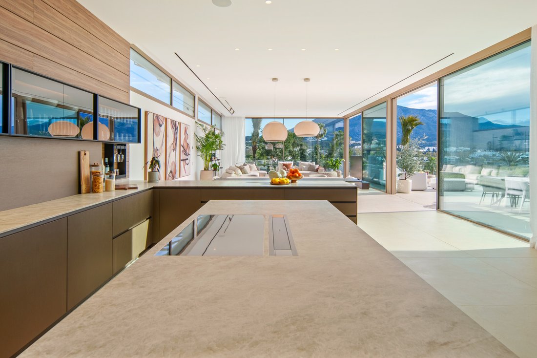 Villa in Nueva Andalucia, Marbella, Spain 4 - 19043440