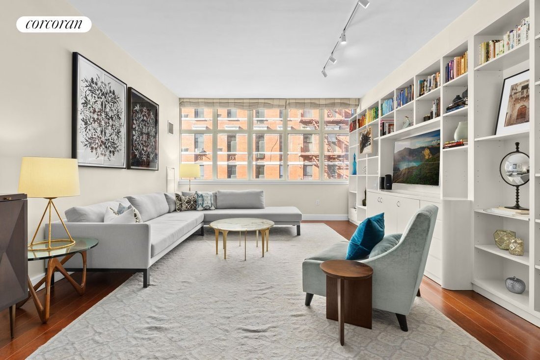Condo in New York, New York, United States 1 - 19043320