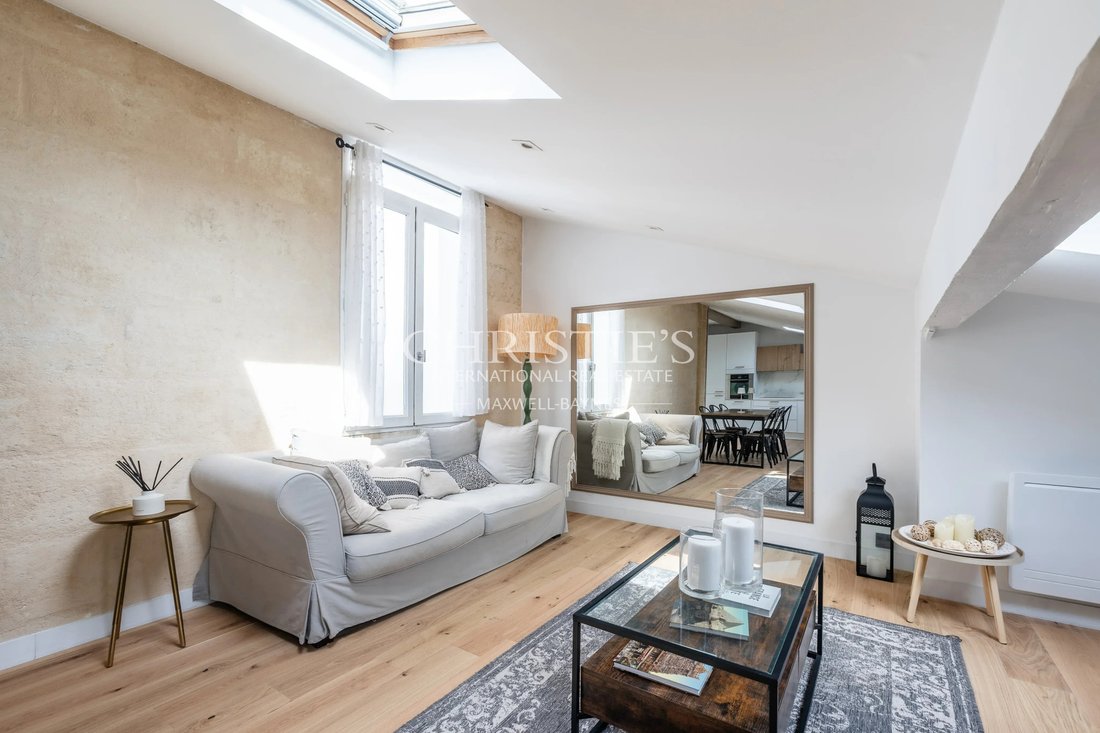 Appartement à Hôtel de Ville-Quinconce-Saint Seurin-Fondaudège, Bordeaux, France 2 - 19044258