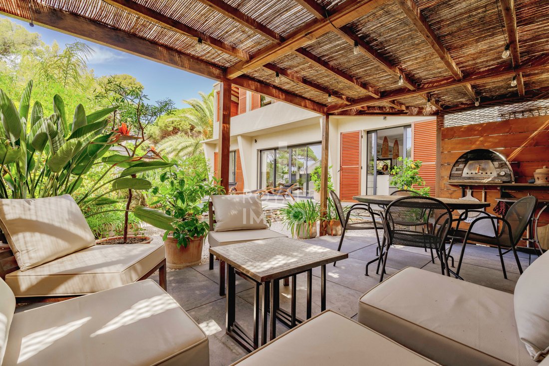 Casa en Hyères, Provenza-Alpes-Costa Azul, Francia 3 - 17896245