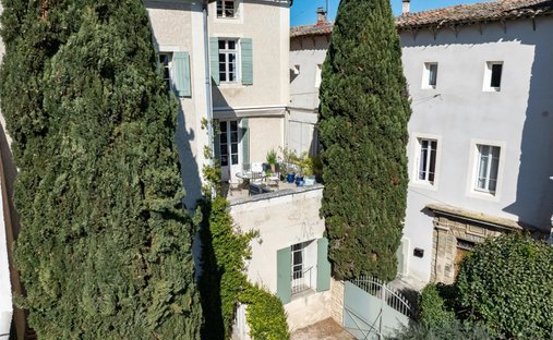 Estate in Mazan, Provence-Alpes-Côte d'Azur, France 1