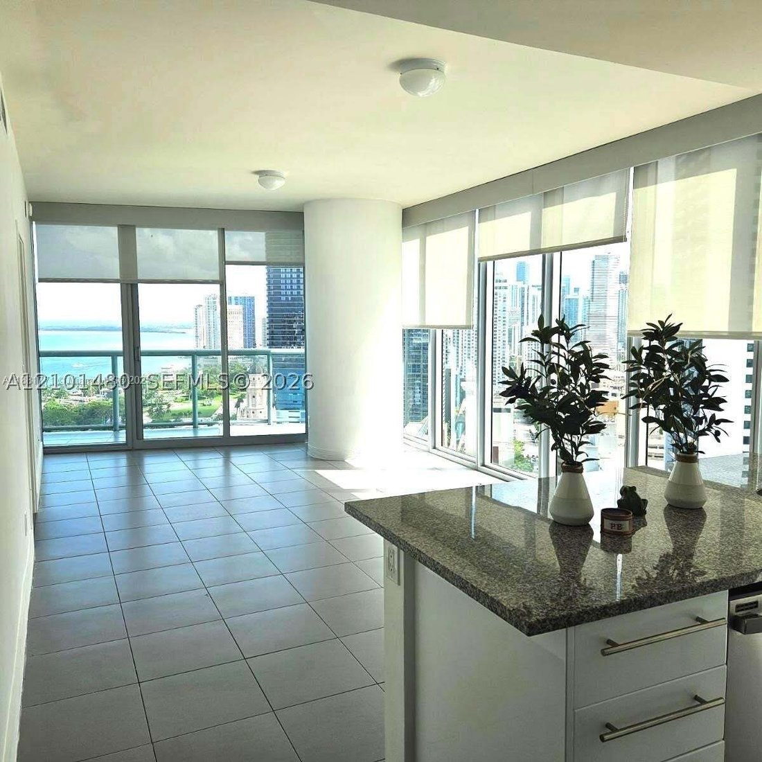 Condo in Miami, Florida, United States 5 - 19043687