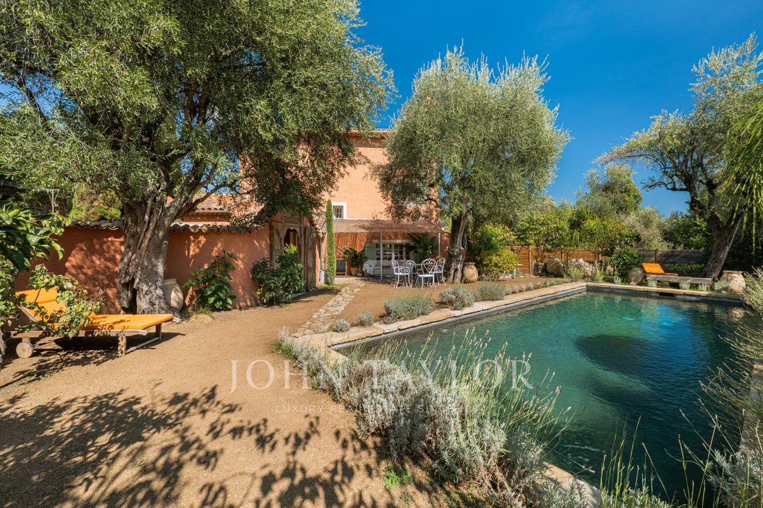Villa à Grasse, Provence-Alpes-Côte d'Azur, France 2 - 19044392