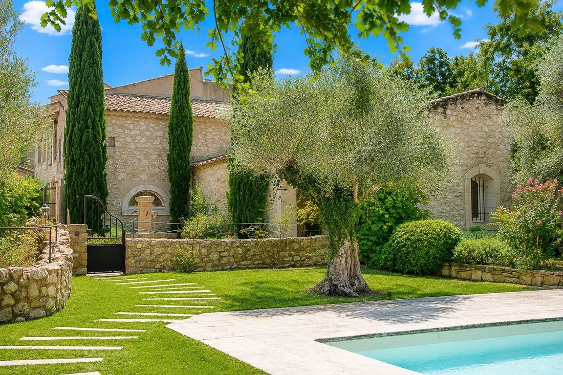 Haus in Eygalières, Provence-Alpes-Côte d'Azur, Frankreich 1 - 19044438