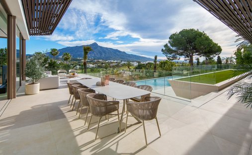 Villa in Nueva Andalucía, Marbella, Spanien 1
