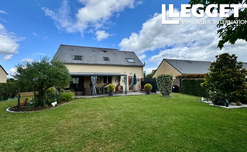 Casa en Tierce, Países del Loira, Francia 1